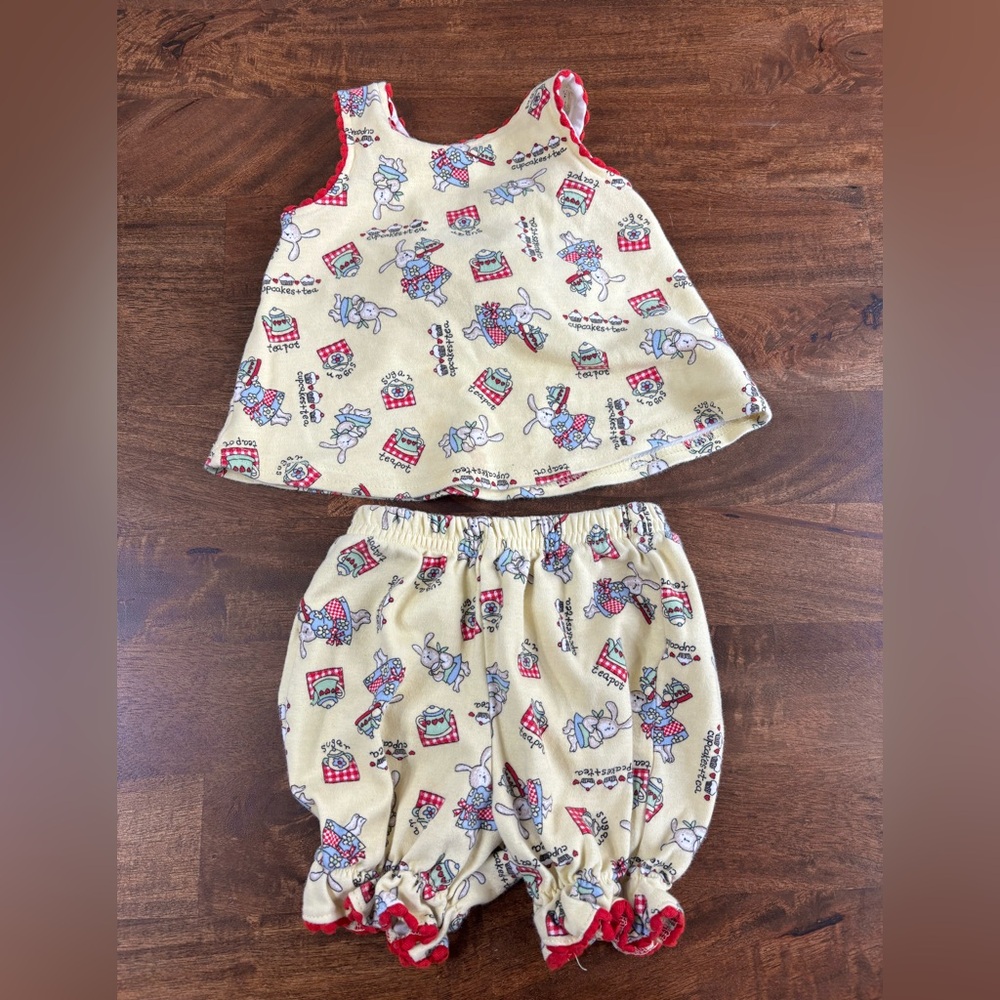 Vintage L.A baby girl 2-piece set!